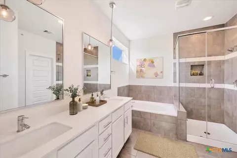 8922 Menchaca Rd #906, Austin, TX 78748