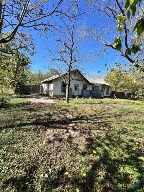 209 Brushy St, Hutto, TX 78634