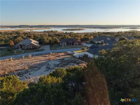 3419 Shoreline Dr, Harker Heights, TX 76548