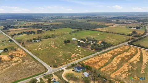 1211 Leissner School Rd, Seguin, TX 78155