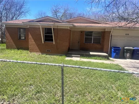 606 Mary St, Copperas Cove, TX 76522