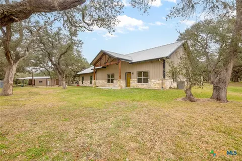 3793 Fm 446, Victoria, TX 77905