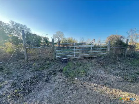 0 Laso Rd, Goliad, TX 77963