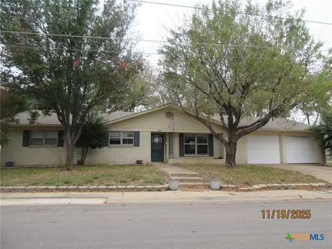 606 E 12th Ave, Belton, TX 76513
