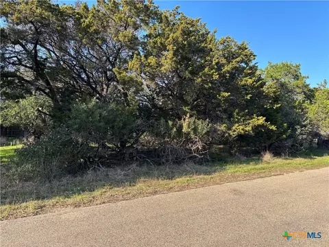 30 S Sherwood Dr, Belton, TX 76513