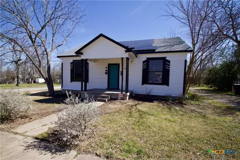 617 N 6th St, Temple, TX 76501