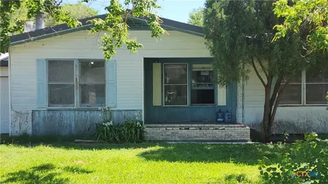 209 Diebel Dr, Victoria, TX 77905