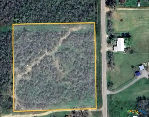 650 Mcknight Rd, Seguin, TX 78155