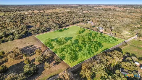 000 Joe Beaver Ln, Victoria, TX 77905