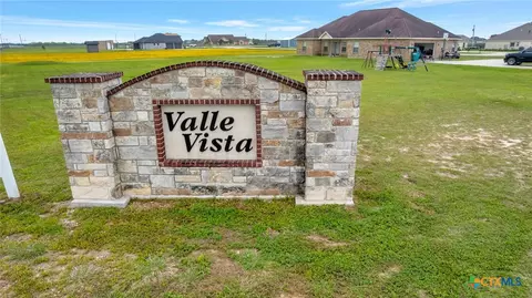 60 Monte Vista St, Victoria, TX 77905