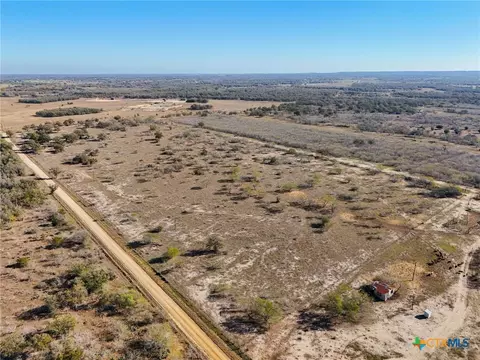 000 Cr 405, Waelder, TX 78959