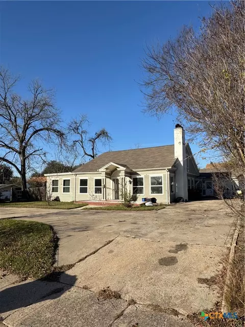 1304 N 3rd St, Temple, TX 76501