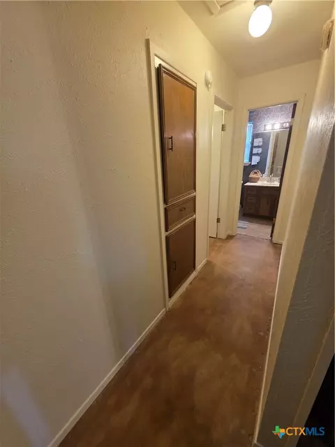 Entry Way - 1611 E Messick Loop, Round Rock, TX 78681 photo 2 of 2