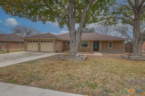1445 Devin Dr, New Braunfels, TX 78130