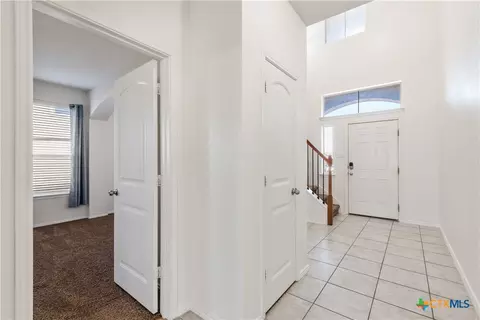 Entry Way - 1129 Ibis Falls Loop, Jarrell, TX 76537 photo 3 of 6