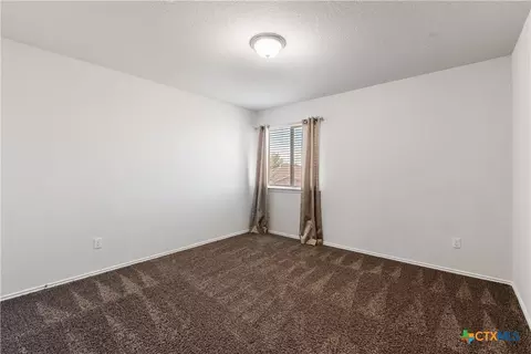 Bedroom - 1129 Ibis Falls Loop, Jarrell, TX 76537 photo 3 of 4