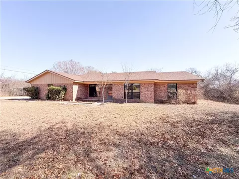 3125 Sikes Dr, Kempner, TX 76539