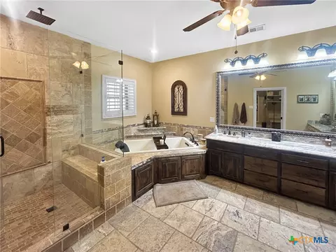 Bath - 1747 Cr 139 Loop, Cameron, TX 76520 photo 1 of 5