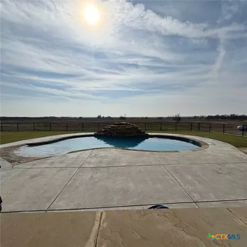 Exterior - 1747 Cr 139 Loop, Cameron, TX 76520 photo 5 of 9