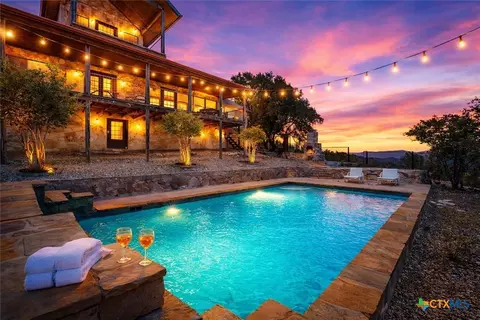 360 Bluebonnet, Concan, TX 78838