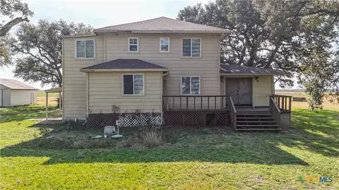 676 County Road 426, El Campo, TX 77437