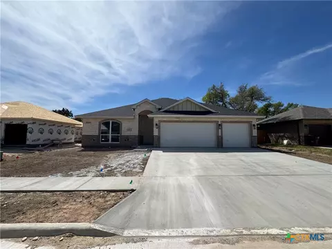 1313 Rylee Ln, Salado, TX 76571