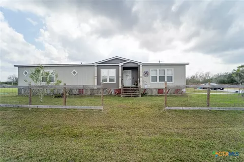 205 Berkshire Dr, Victoria, TX 77905