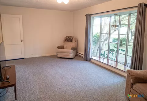 Living - 137 Fm 774, Refugio, TX 78377 photo 2 of 5