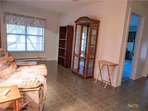Living - 137 Fm 774, Refugio, TX 78377 photo 4 of 5