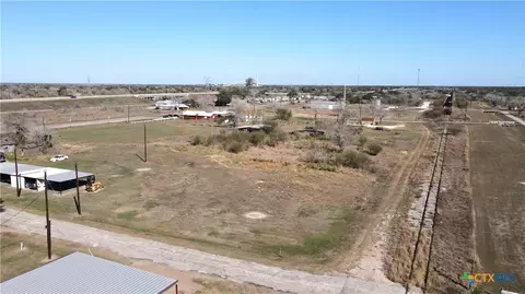 000 Cotton St, Fannin, TX 77960
