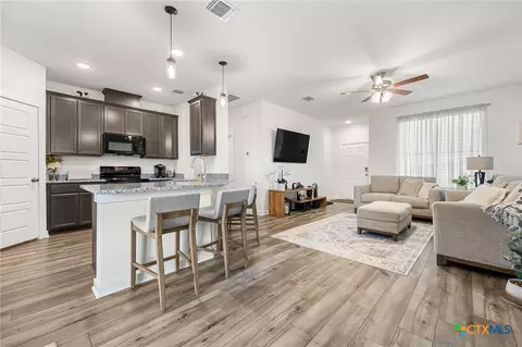 709 Nancy Olivia Cir, Killeen, TX 76542