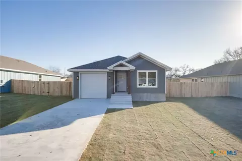 1208 Mills St, Gatesville, TX 76528