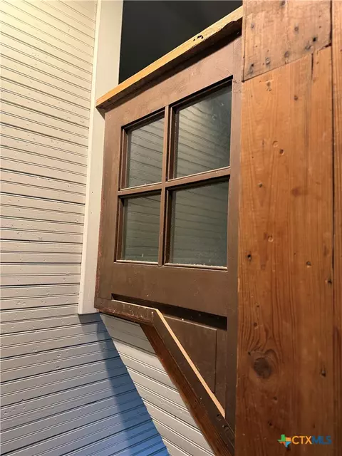 Entry Way - 9684 Fm 437, Rogers, TX 76569 photo 5 of 7