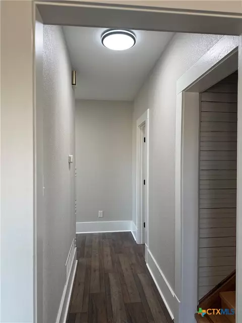 Entry Way - 9684 Fm 437, Rogers, TX 76569 photo 1 of 7