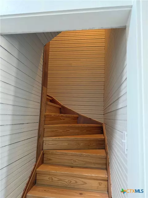 Entry Way - 9684 Fm 437, Rogers, TX 76569 photo 2 of 7