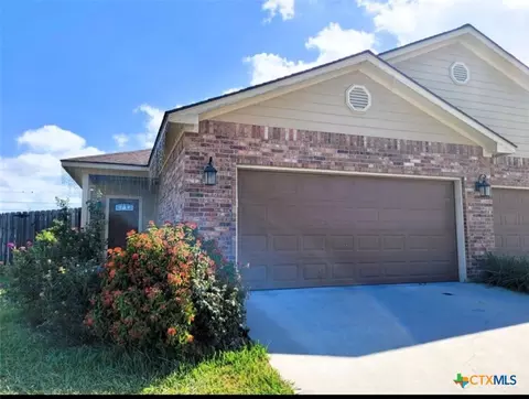 112 Teakwood Dr, Victoria, TX 77901