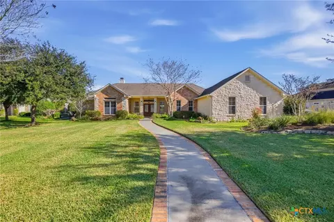 106 Pebble Brk, Victoria, TX 77904