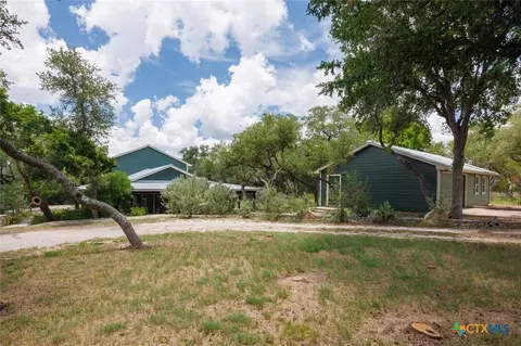 1100 Chapparal Dr, Wimberley, TX 78676