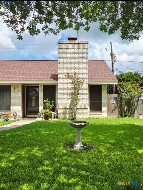 808 Taos Dr, Victoria, TX 77904