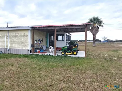 95 Kellie Ln, Seadrift, TX 77983 photo 6
