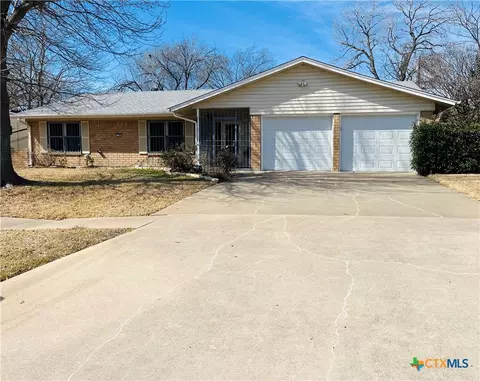 1901 Muir Dr, Killeen, TX 76543