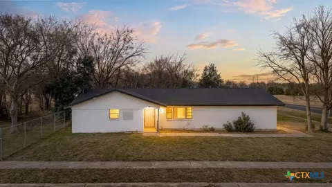 2706 Zephyr Rd, Killeen, TX 76543