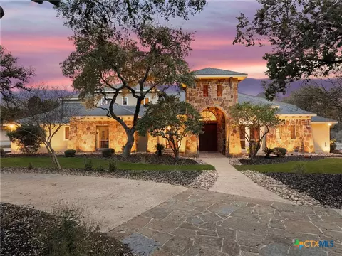 19819 Wild Holw, San Antonio, TX 78266