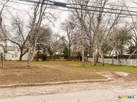 tbd E Wallace St, Gonzales, TX 78629
