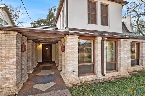 1049 Allen Ave, New Braunfels, TX 78130