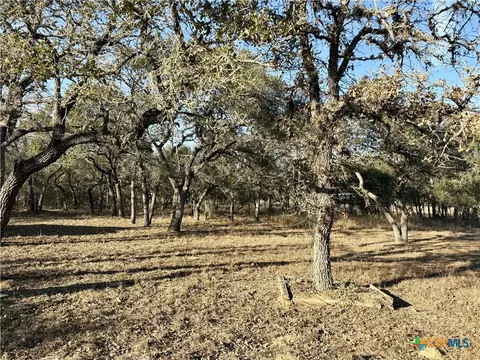 000 Private Road 1067, Hallettsville, TX 77964