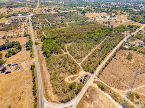 tbd N Hackberry Ave, Luling, TX 78648 photo 2