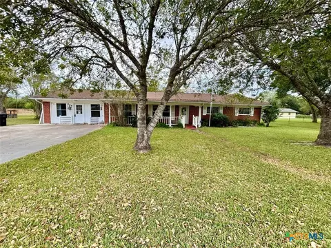 306 Dover St, Victoria, TX 77905