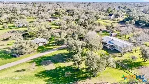 103 Forest View Dr, Victoria, TX 77905