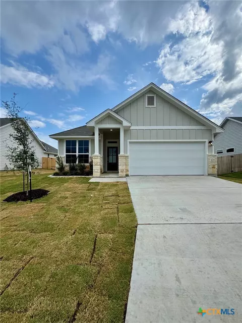 8015 Timber Hollow Ln, Temple, TX 76502